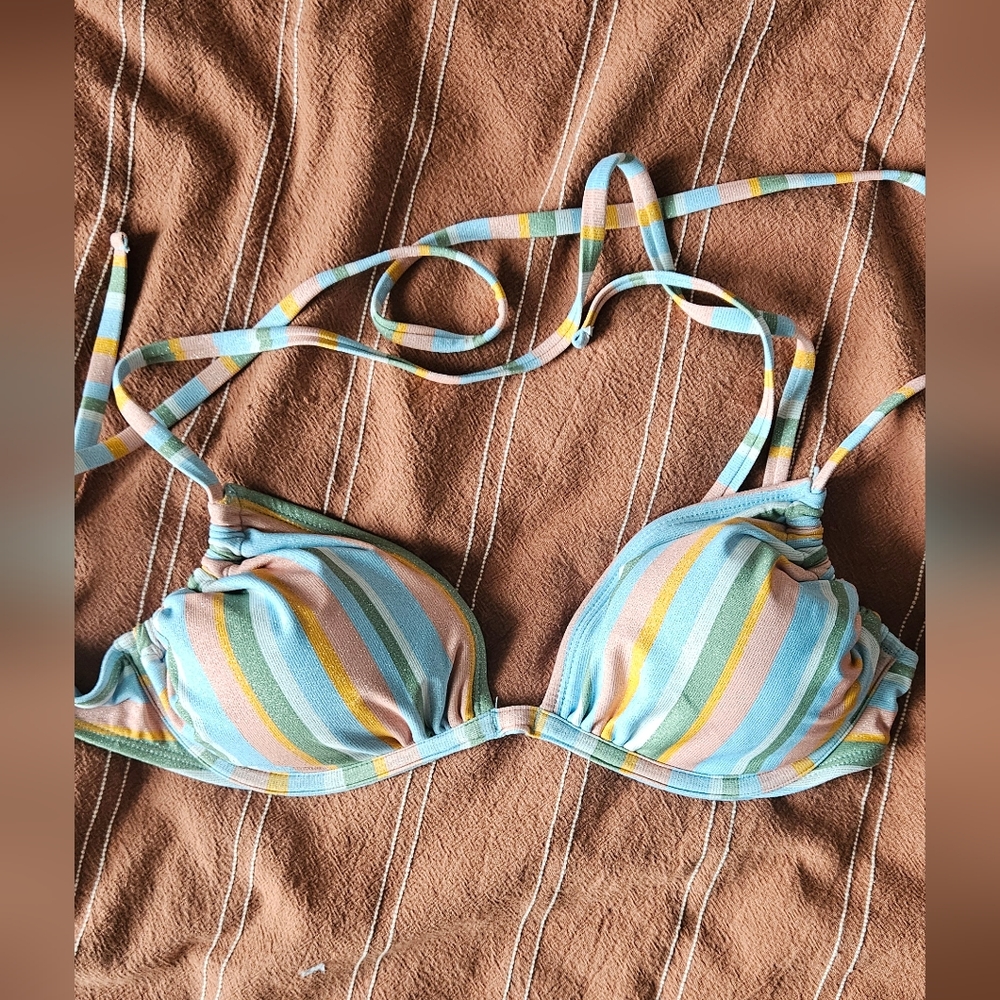 Wild Fable Candy Stripe Bikini Top Size Small LN